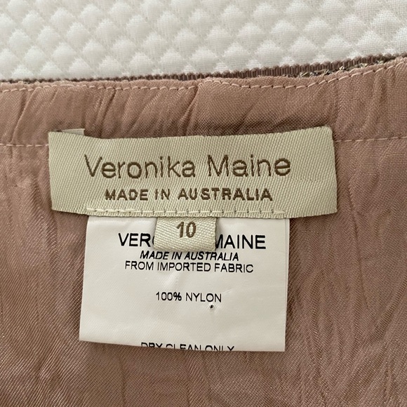 Gorgeous Sequined skirt - Picture 4 of 5